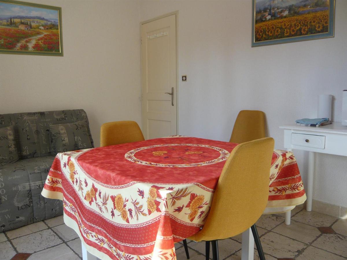 דירות Saint-Rémy-de-Provence Locations Des Alpilles מראה חיצוני תמונה