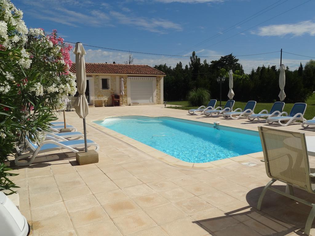 דירות Saint-Rémy-de-Provence Locations Des Alpilles חדר תמונה