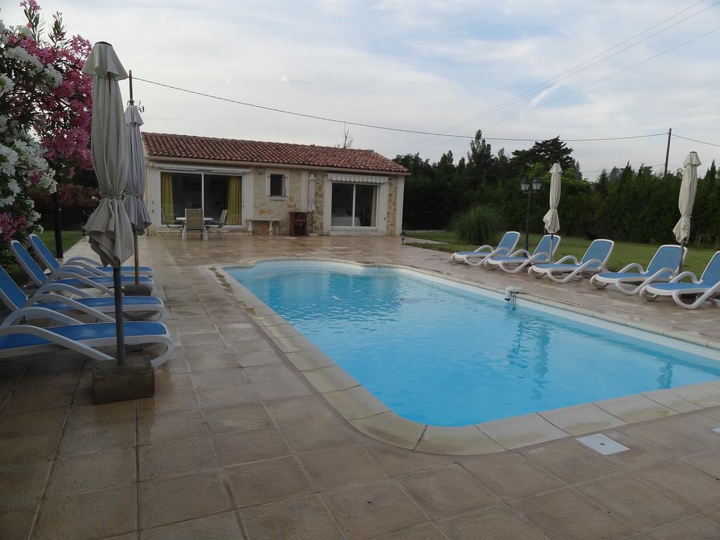 דירות Saint-Rémy-de-Provence Locations Des Alpilles חדר תמונה